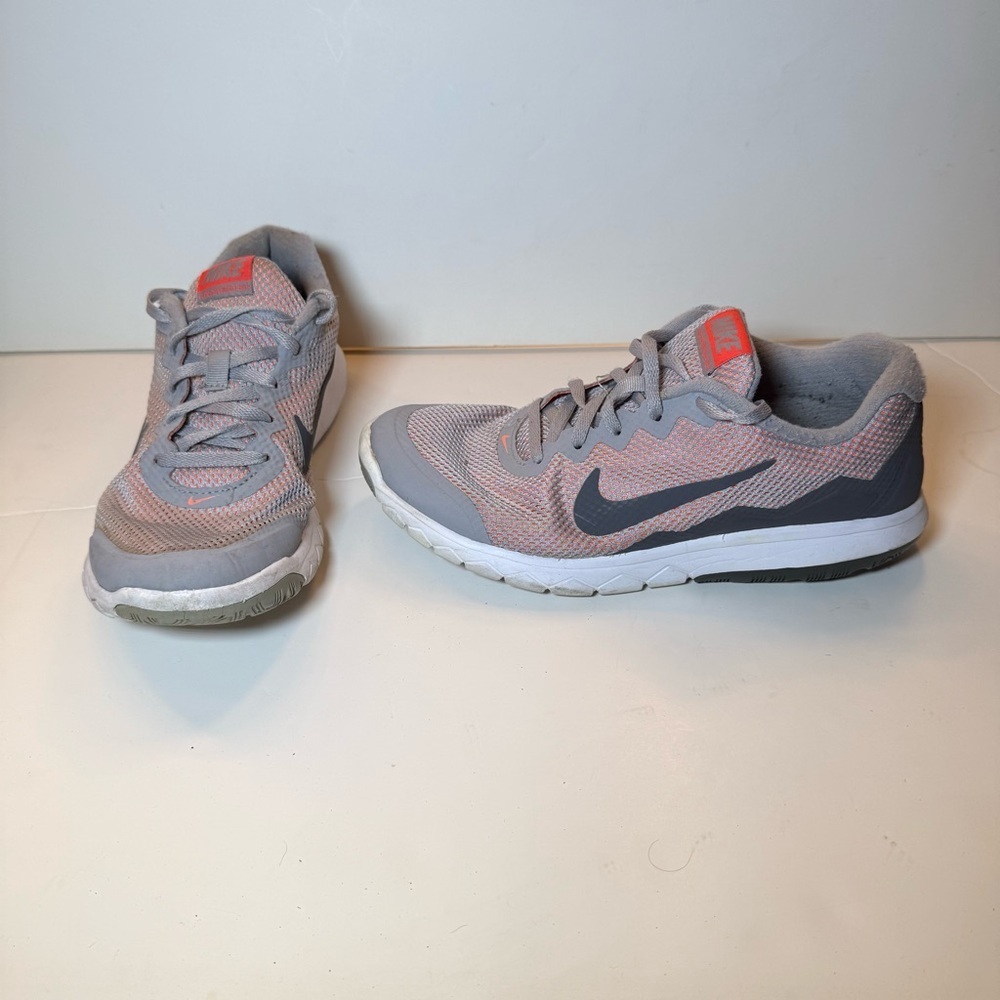 Nike Flex Experience 4 Running Shoes Women's Gray Sneakers Size 8